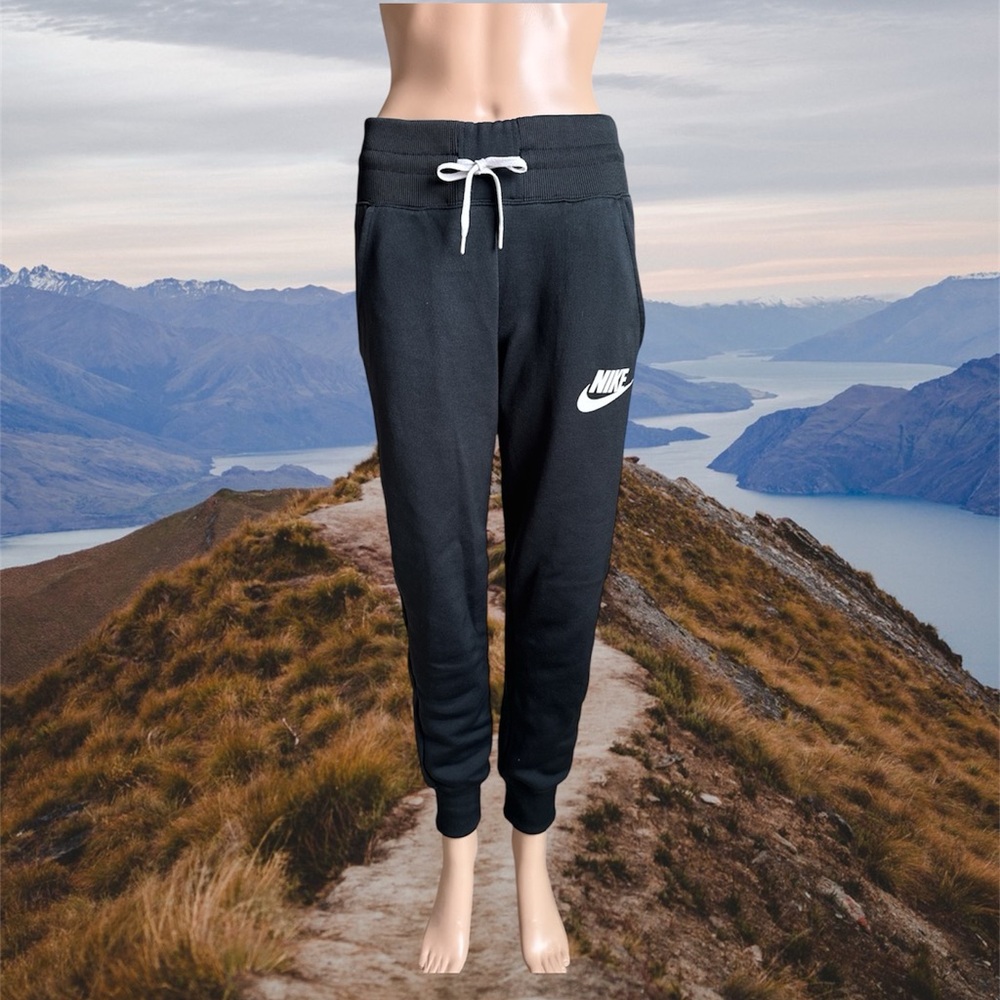 Nike Joggers